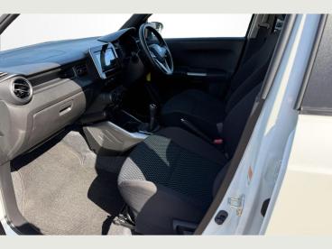 SPOTICAR Suzuki Ignis 1.2 Dualjet Mhev Sz-t Euro 6 (s/s) 5dr Used Car - City Car Hybrid White - Eastbourne - 1200583323_2