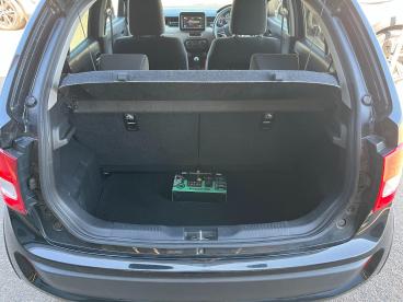 SPOTICAR Suzuki Ignis 1.2 Dualjet Sz-t Euro 6 5dr Used Car - City Car Petrol Black - Peterborough - 1200622006_5