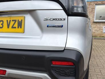 SPOTICAR Suzuki S-cross 1.4 Boosterjet Mhev Motion Euro 6 (s/s) 5dr Used Car - Suv Hybrid Silver - Letchworth - 1200591487_4
