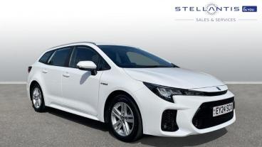 SPOTICAR Suzuki Swace 1.8h Motion Cvt Euro 6 (s/s) 5dr Used Car - Estate Hybrid White - Hatfield - 1200593689_1