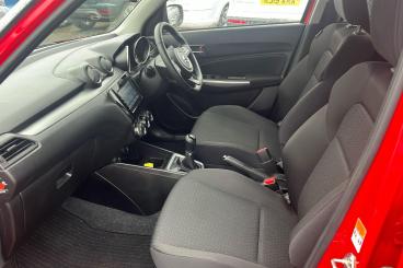 SPOTICAR Suzuki Swift 1.2 Dualjet Mhev Sz5 Euro 6 (s/s) 5dr Used Car - City Car Hybrid Red - Bromley - 1200553731_3