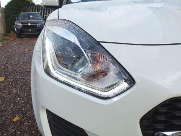 SPOTICAR Suzuki Swift 1.2 Dualjet Mhev Sz-l Euro 6 (s/s) 5dr Used Car - City Car Hybrid White - Shrewsbury - 1200554488_5