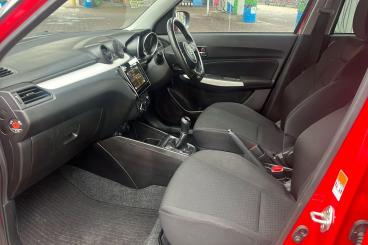 SPOTICAR Suzuki Swift 1.2 Dualjet Mhev Sz-l Euro 6 (s/s) 5dr Used Car - City Car Hybrid Red - Bromley - 1200563844_2