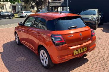 SPOTICAR Suzuki Swift 1.2 Mhev Motion Euro 6 (s/s) 5dr Used Car - City Car Hybrid Orange - Bromley - 1200592319_2
