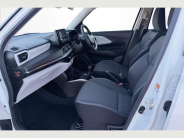 SPOTICAR Suzuki Swift 1.2 Mhev Ultra Euro 6 (s/s) 5dr Used Car - City Car Hybrid White - Eastbourne - 1200606810_2