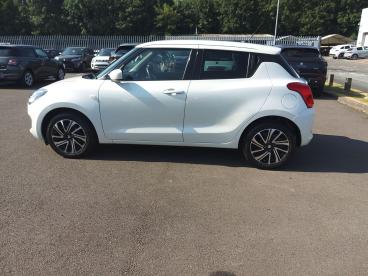 SPOTICAR Suzuki Swift 1.2 Dualjet Mhev Sz-l Euro 6 (s/s) 5dr Used Car - City Car Hybrid White - Shrewsbury - 1200613215_5