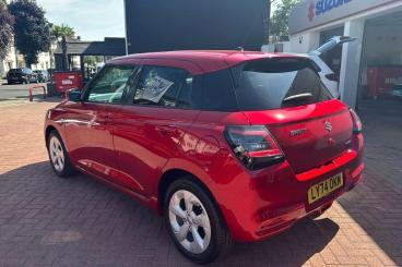 SPOTICAR Suzuki Swift 1.2 Mhev Motion Cvt Euro 6 (s/s) 5dr Used Car - City Car Hybrid Red - Bromley - 1200614472_2