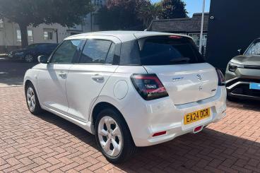 SPOTICAR Suzuki Swift 1.2 Mhev Motion Cvt Euro 6 (s/s) 5dr Used Car - City Car Hybrid White - Bromley - 1200623965_2