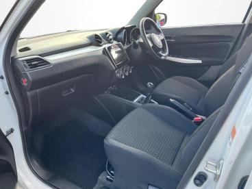 SPOTICAR Suzuki Swift 1.0 Boosterjet Shvs Sz5 Euro 6 (s/s) 5dr Used Car - City Car Hybrid White - Uckfield - 1200641442_2