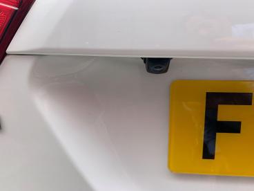 SPOTICAR Suzuki Sx4 S-cross 1.4 Boosterjet Mhev Sz-t Euro 6 (s/s) 5dr Used Car - Suv Hybrid White - Boston - 1200536813_4