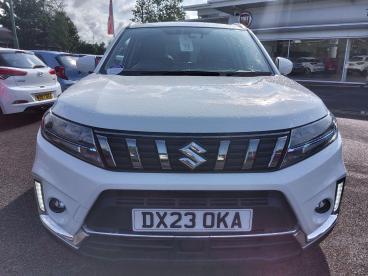 SPOTICAR Suzuki Vitara 1.4 Boosterjet Mhev Sz-t Euro 6 (s/s) 5dr Used Car - Suv Hybrid White - Shrewsbury - 1200553993_2