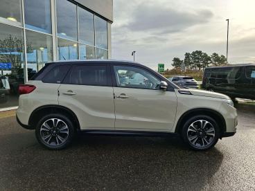 SPOTICAR Suzuki Vitara 1.4 Boosterjet Sz5 Auto Euro 6 (s/s) 5dr Used Car - Suv Petrol Beige - Boston - 1200556199_2