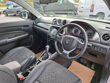 SPOTICAR Suzuki Vitara 1.4 Boosterjet Sz5 Auto Euro 6 (s/s) 5dr Used Car - Suv Petrol Beige - Boston - 1200556199_3
