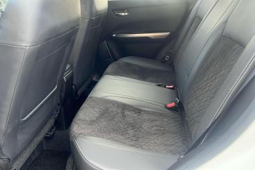 SPOTICAR Suzuki Vitara 1.5 Sz5 Ags Auto Euro 6 (s/s) 5dr Used Car - Suv Hybrid White - Bromley - 1200562087_5