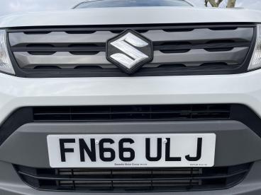 SPOTICAR Suzuki Vitara 1.6 Ddis Sz-t Euro 6 (s/s) 5dr Used Car - Suv Diesel White - Swansea - 1200583130_4