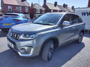 SPOTICAR Suzuki Vitara 1.4 Boosterjet Sz5 Euro 6 (s/s) 5dr Used Car - Suv Petrol Grey - Telford - 1200597664_5