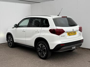 SPOTICAR Suzuki Vitara 1.4 Boosterjet Mhev Sz5 Euro 6 (s/s) 5dr Used Car - Suv Hybrid White - Trowbridge - 1200598490_4