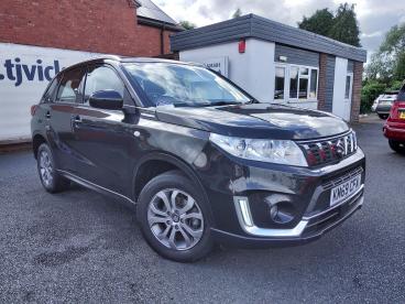SPOTICAR Suzuki Vitara 1.0 Boosterjet Sz4 Euro 6 (s/s) 5dr Used Car - Suv Petrol Black - Telford - 1200604884_1