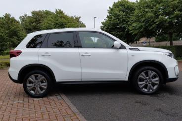 SPOTICAR Suzuki Vitara 1.4 Boosterjet Mhev Sz-t Euro 6 (s/s) 5dr Used Car - Suv Hybrid White - Littlehampton - 1200608272_2