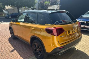 SPOTICAR Suzuki Vitara 1.5 Sz5 Ags Auto Euro 6 (s/s) 5dr Used Car - Suv Hybrid Yellow - Bromley - 1200614469_2