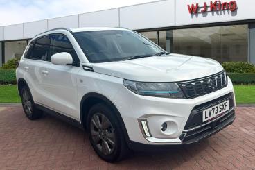 SPOTICAR Suzuki Vitara 1.4 Boosterjet Mhev Sz-t Euro 6 (s/s) 5dr Used Car - Suv Hybrid White - Bromley - 1200616100_1