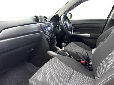 SPOTICAR Suzuki Vitara 1.4 Boosterjet Mhev Sz4 Euro 6 (s/s) 5dr Used Car - Suv Hybrid Yellow - Wallsend - 1200616332_3