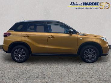 SPOTICAR Suzuki Vitara 1.4 Boosterjet Mhev Sz4 Euro 6 (s/s) 5dr Used Car - Suv Hybrid Yellow - Wallsend - 1200616332_5