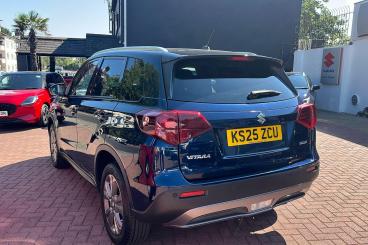 SPOTICAR Suzuki Vitara 1.4 Boosterjet Mhev Motion Euro 6 (s/s) 5dr Used Car - Suv Hybrid Multicolour - Bromley - 1200618017_2