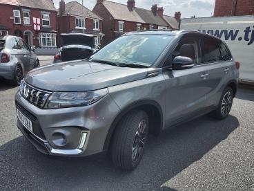 SPOTICAR Suzuki Vitara 1.4 Boosterjet Mhev Sz5 Euro 6 (s/s) 5dr Used Car - Suv Hybrid Grey - Telford - 1200620836_5