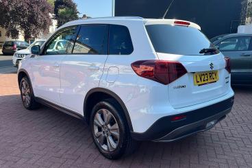 SPOTICAR Suzuki Vitara 1.4 Boosterjet Mhev Sz-t Euro 6 (s/s) 5dr Used Car - Suv Hybrid White - Bromley - 1200622334_2