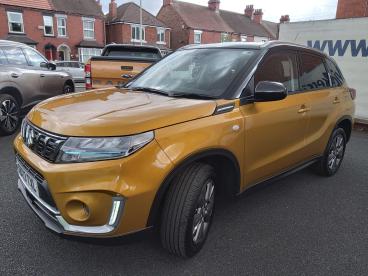 SPOTICAR Suzuki Vitara 1.4 Boosterjet Mhev Sz-t Euro 6 (s/s) 5dr Used Car - Suv Hybrid Yellow - Telford - 1200623180_5