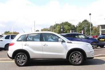 SPOTICAR Suzuki Vitara 1.6 Sz4 Euro 6 (s/s) 5dr Used Car - Suv Petrol Silver - Walsall - 1200628818_5