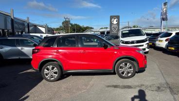 SPOTICAR Suzuki Vitara 1.0 Boosterjet Sz-t Euro 6 (s/s) 5dr Used Car - Suv Petrol Red - Redditch - 1200635285_5