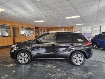 SPOTICAR Suzuki Vitara 1.4 Boosterjet Sz-t Auto Euro 6 (s/s) 5dr Used Car - Suv Petrol Black - Blairgowrie - 1200641132_5