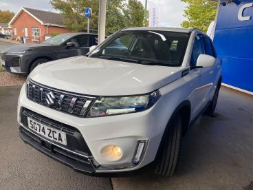 SPOTICAR Suzuki Vitara 1.4 Boosterjet Mhev Sz-t Euro 6 (s/s) 5dr Used Car - Suv Hybrid White - Shrewsbury - 1200644413_3