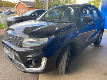 SPOTICAR Suzuki Vitara 1.4 Boosterjet Mhev Go Euro 6 (s/s) 5dr Used Car - Suv Hybrid Black - Shrewsbury - 1200644425_3