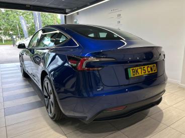 SPOTICAR Tesla Model 3 Auto Rwd 4dr Used Car - Saloon Electric Blue - Peterborough - 1200624025_3