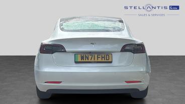 SPOTICAR Tesla Model 3 Standard Range Plus Auto Rwd 4dr Used Car - Saloon Electric White - Nottingham - 1200630809_4