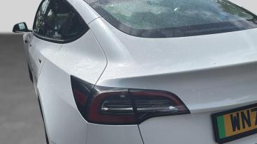 SPOTICAR Tesla Model 3 Standard Range Plus Auto Rwd 4dr Used Car - Saloon Electric White - Nottingham - 1200630809_5