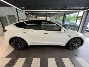 SPOTICAR Tesla Model Y (dual Motor) Performance Auto 4wde 5dr Used Car - Suv Electric White - Peterborough - 1200631807_5