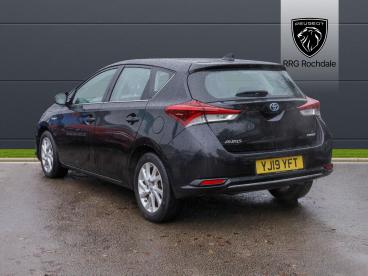 SPOTICAR Toyota Auris 1.8 Vvt-h Icon Tech Cvt Euro 6 (s/s) 5dr Used Car - Saloon Hybrid Black - Rochdale - 1200561200_3