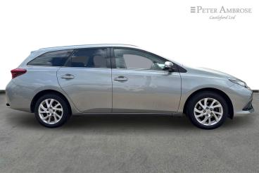 SPOTICAR Toyota Auris 1.2 Vvt-i Icon Tech Touring Sports Euro 6 (s/s) 5d Used Car - Estate Petrol Grey - Castleford - 1200612765_2