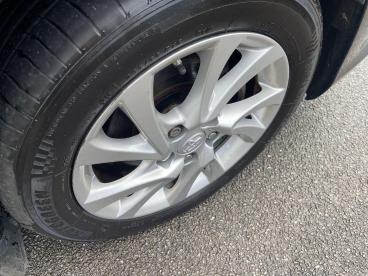 SPOTICAR Toyota Auris 1.2 Vvt-i Icon Touring Sports Euro 6 (s/s) 5dr (sa Used Car - Estate Petrol Grey - Bridgend - 1200624447_4