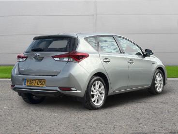 SPOTICAR Toyota Auris 1.8 Vvt-h Business Edition Cvt Euro 6 (s/s) 5dr (s Used Car - Saloon Hybrid Grey - Selby - 1200628827_5