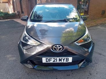 SPOTICAR Toyota Aygo 1.0 Vvt-i X-play Euro 6 (s/s) 5dr Used Car - City Car Petrol Grey - Accrington - 1200523957_2