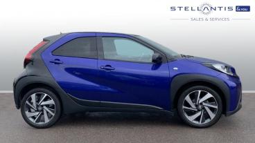 SPOTICAR Toyota Aygo 1.0 Vvt-i Edge Euro 6 (s/s) 5dr Used Car - City Car Petrol Blue - Crawley - 1200539314_2