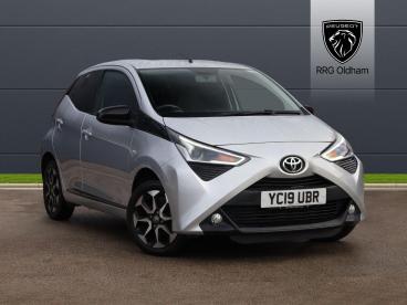 SPOTICAR Toyota Aygo 1.0 Vvt-i X-trend Euro 6 5dr Used Car - City Car Petrol Silver - Oldham - 1200541229_1