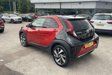 SPOTICAR Toyota Aygo 1.0 Vvt-i Exclusive X-shift Euro 6 (s/s) 5dr Used Car - City Car Petrol Red - Farningham - 1200544632_2