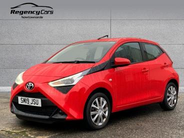 SPOTICAR Toyota Aygo 1.0 Vvt-i X-play Euro 6 5dr Used Car - City Car Petrol Red - Newtownards - 1200547952_3