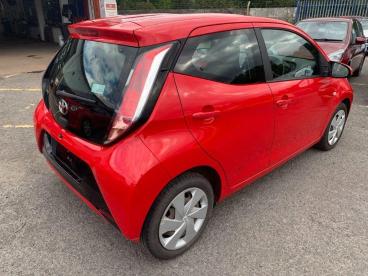 SPOTICAR Toyota Aygo 1.0 Vvt-i X-play Euro 6 5dr Used Car - City Car Petrol Red - Tiverton - 1200553246_4